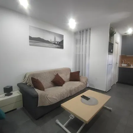 Petite Maison Avec Jardin Montlucon