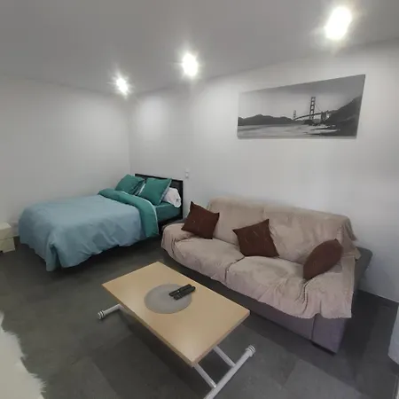 Petite Maison Avec Jardin * Montlucon