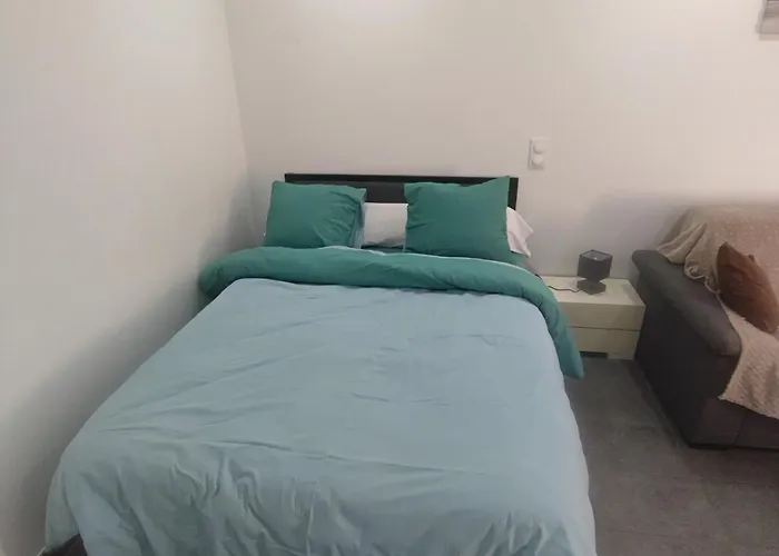 Holiday home Petite Maison Avec Jardin *